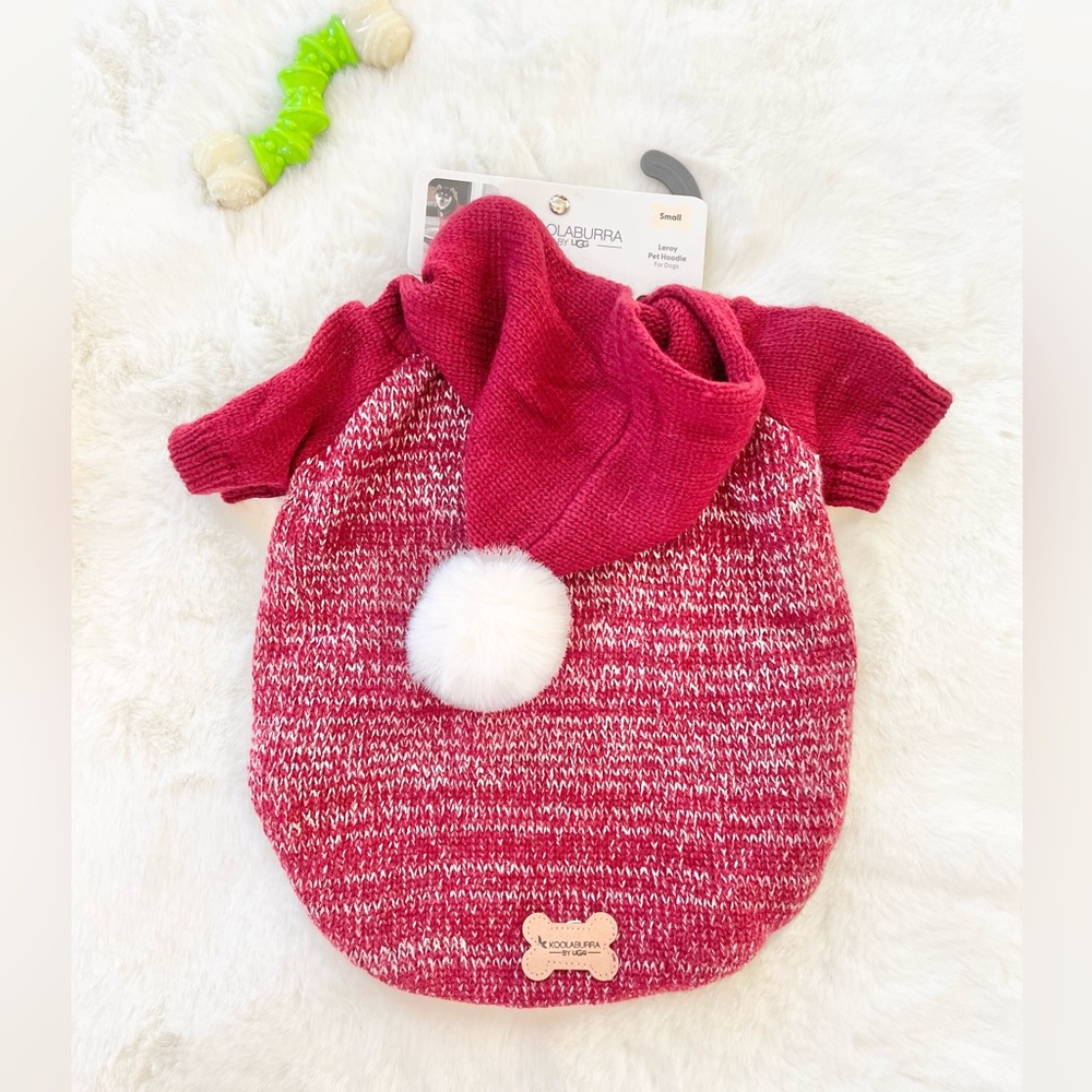 🐶New with tag Koalaburra by UGG LEROY SMALL PET HOODIE. Redwood. Super SOFT!